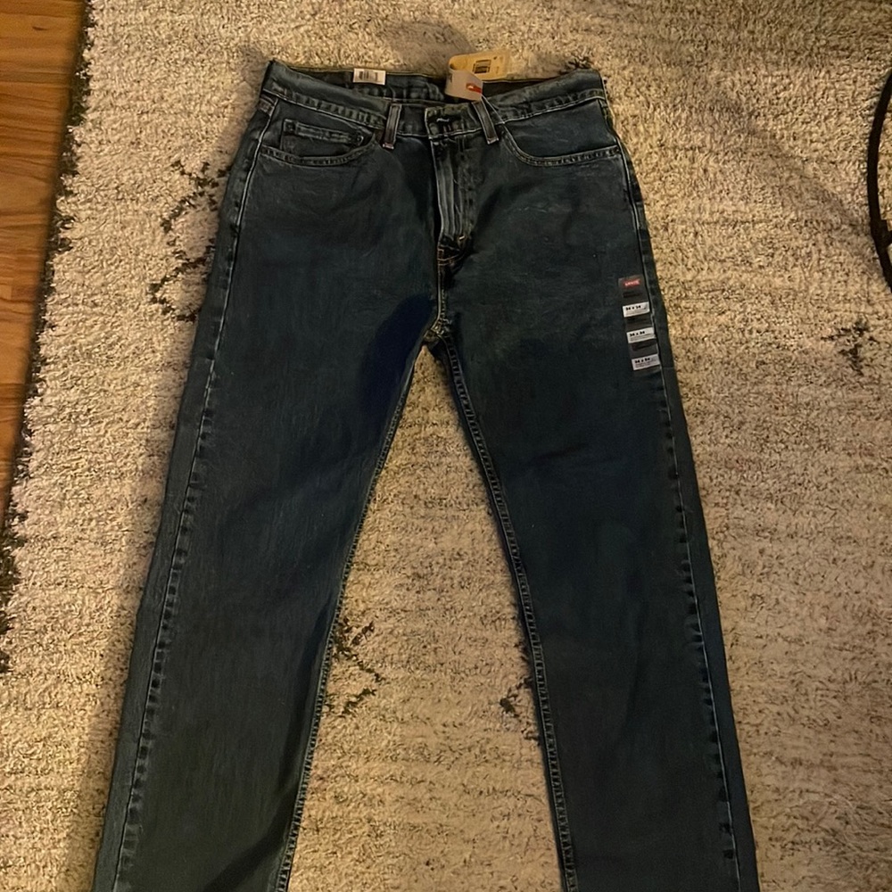 505 regular LEVI jeans. Never been worn! Tags still on! Great price.